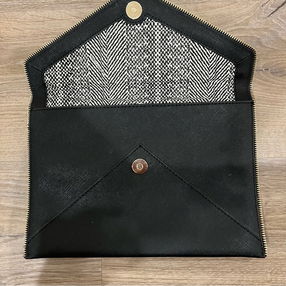 Rebecca Minkoff Leo Envelope Clutch - Picture 4 of 7
